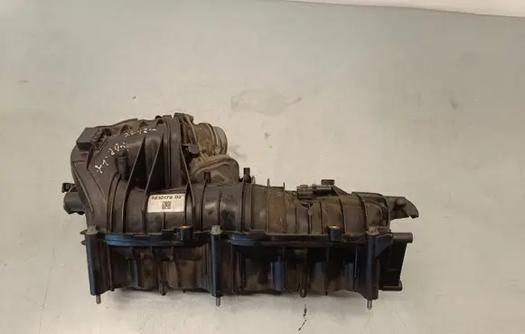 BMW X1 E84 Intake manifold 7810179