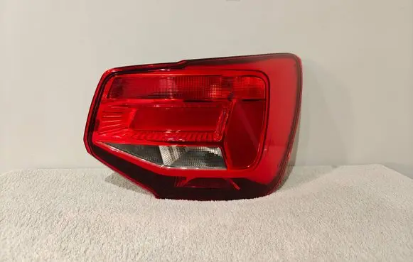 Audi Q2 - Rear/tail lights 90096099