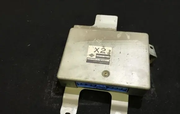 Nissan Almera Engine control unit/module 237101n712 a93-f09a15
