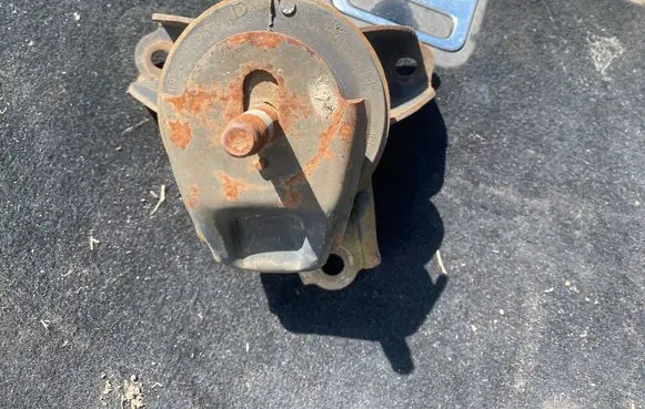 KIA Sportage Engine mount vacuum valve AMD44426