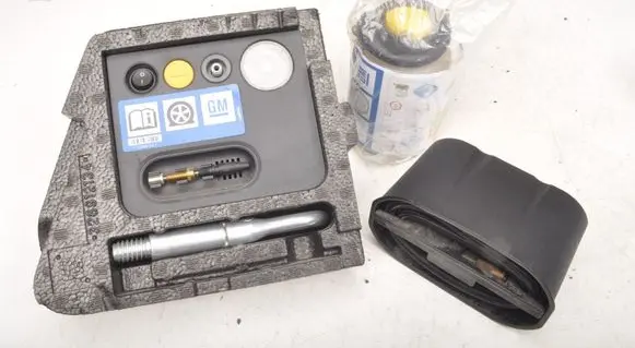 Opel Meriva B Tire air pump compressor 