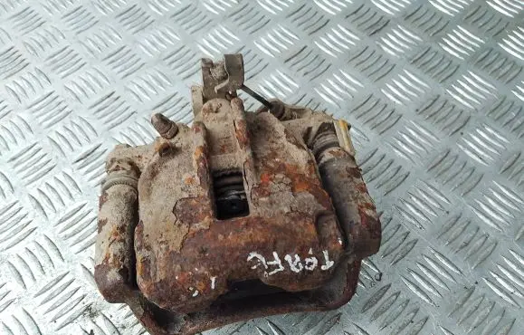 Nissan X-Trail T31 Rear brake caliper