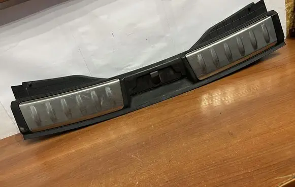 Jaguar F-Pace Centre console side trim rear 156127870 D1968
