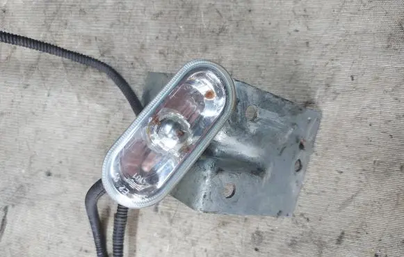 Ford Galaxy Front fender indicator light 1J0949117