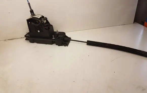 Audi A3 S3 8L Gear shifter/selector 8P2713025S