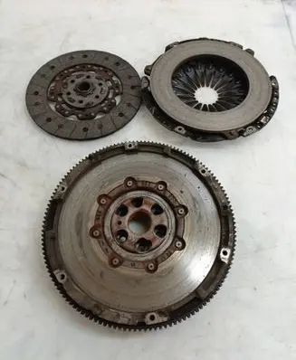 Volkswagen Touran I Clutch set kit 3082000396 308200039628 1878005146