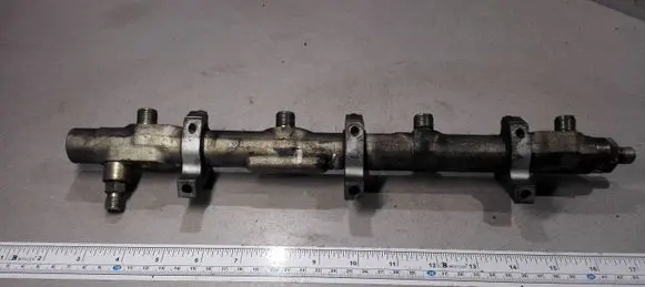 BMW 7 E38 Fuel main line pipe F00R000224