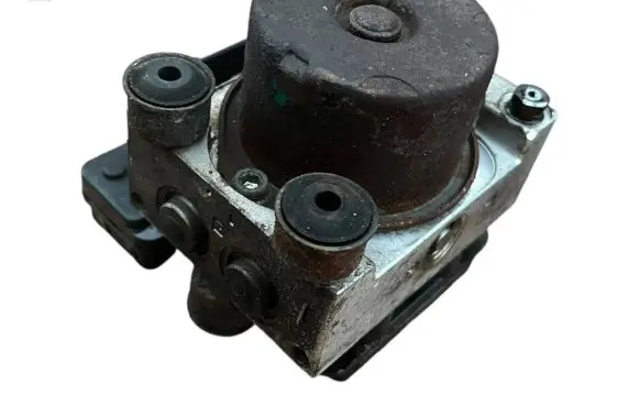 Mitsubishi Lancer Evolution ABS Pump 7U01641033090 MB52WDE64101 B38W