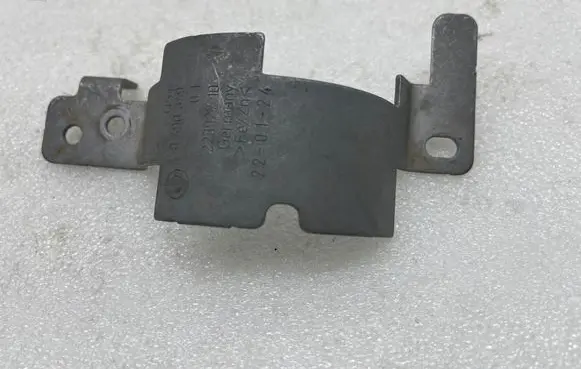 BMW i4 A/C compressor mount bracket 8490349 1151 22392710