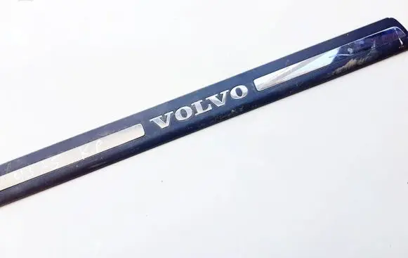 Volvo V70 Front sill trim cover 8659960