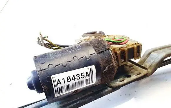 Volkswagen Golf II Wiper motor 0390246135 191955113