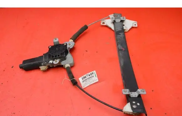 Hyundai Sonata Front door window regulator with motor 