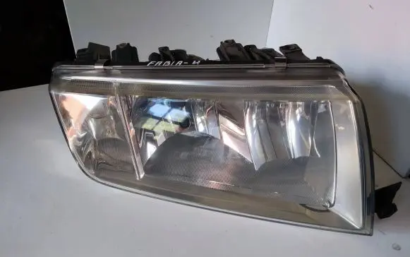 Skoda Fabia Mk1 (6Y) Headlight/headlamp 6Y1941016 6Y1941016C 6Y1941016R