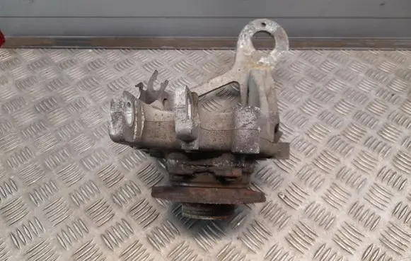 Audi A4 S4 B8 8K Rear wheel hub 8K0505436AA
