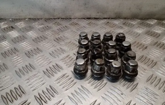 Lexus RX 450H Nuts/bolts 