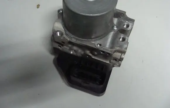 Toyota RAV 4 (XA30) ABS Pump