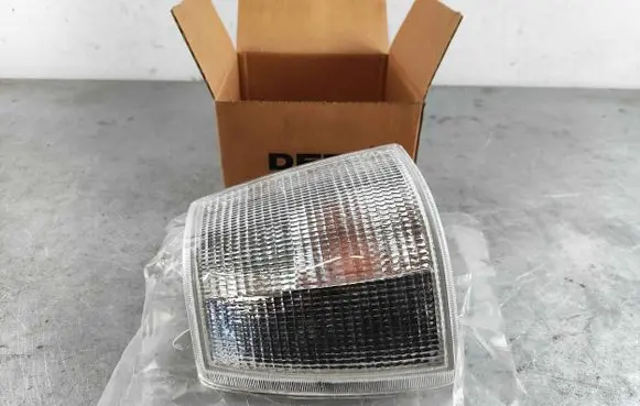 Volvo 850 Front indicator light 7731505rue