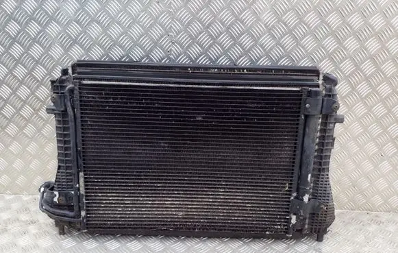 Volkswagen Scirocco Radiator set 1K0820411Q 1K0121207BC 1K0121251AB