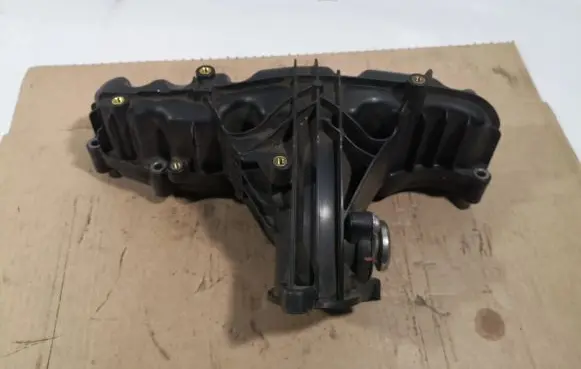 Volkswagen PASSAT B7 Intake manifold 03L129711AM