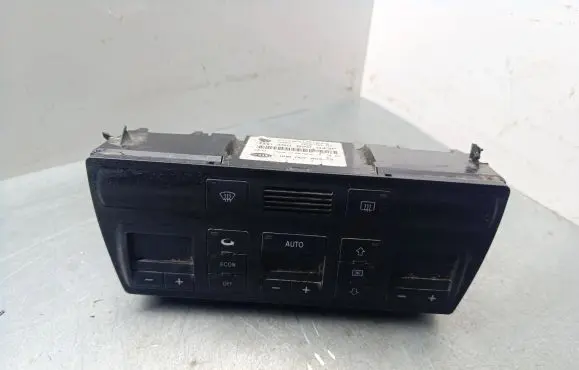 Audi A6 S6 C5 4B Climate control unit 4b0820043P