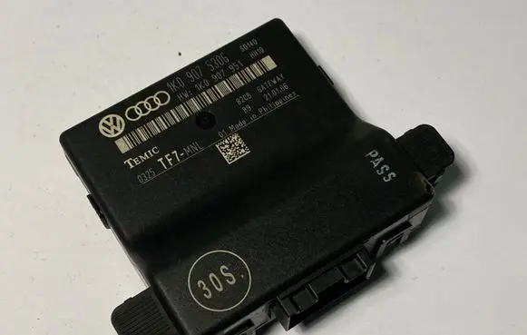 Seat Altea Gateway control module 1K0907530G 1K0907951