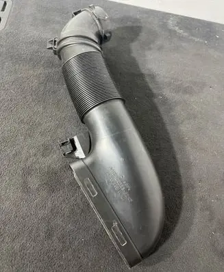Mercedes-Benz C W205 Air intake duct part A6510900400