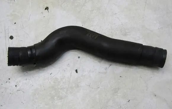 Mazda 2 Engine coolant pipe/hose KRIS235789