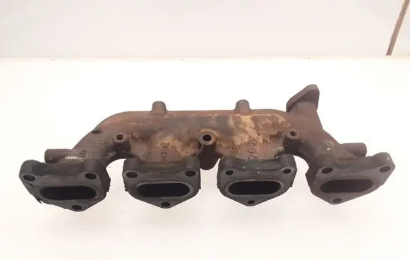 Mitsubishi Pajero Exhaust manifold