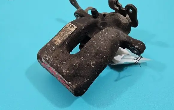 Rear brake caliper