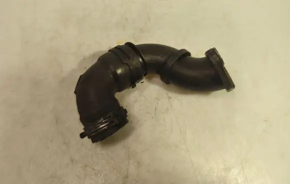 Renault Trafic III (X82) Engine coolant pipe/hose P1001668