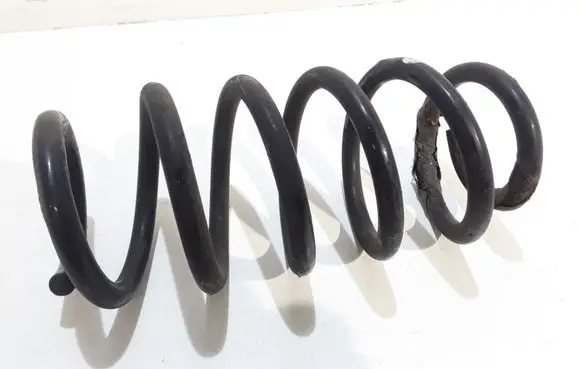 Toyota Avensis T270 Rear coil spring