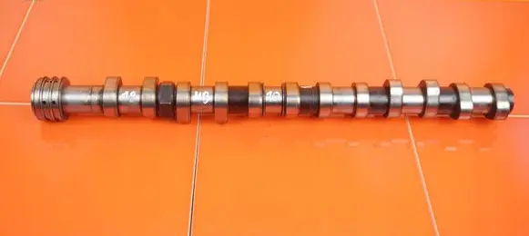 Volkswagen Touareg I Camshaft SSACY 18MB10