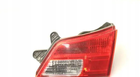 Subaru Outback Tailgate rear/tail lights
