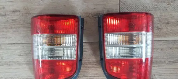 Volkswagen Transporter - Caravelle T5 Rear/tail lights 7H0945095L 122011 14612