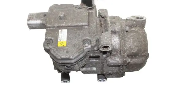 Toyota Auris E180 Air conditioning (A/C) compressor (pump) 0422001031