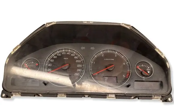 Volvo XC70 Speedometer (instrument cluster) 8673802