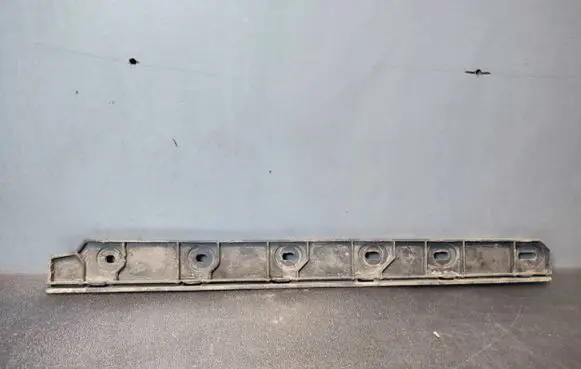 Mercedes-Benz Vito Viano W639 Trim molding A6398850456KZ