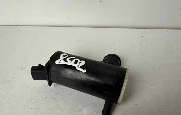 KIA Sportage Windscreen/windshield washer pump 985102S000