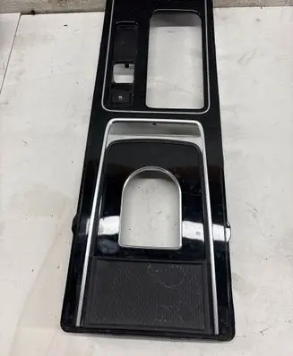 Jaguar F-Pace Other center console (tunnel) element GX63044E04B
