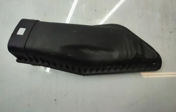 BMW 3 E90 E91 Air filter box cover 7789109