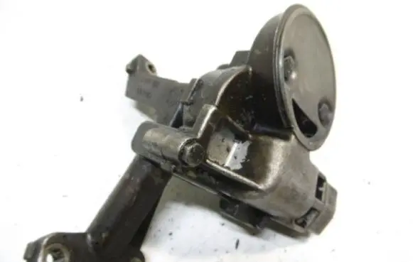 BMW 5 E28 Oil pump 1265091