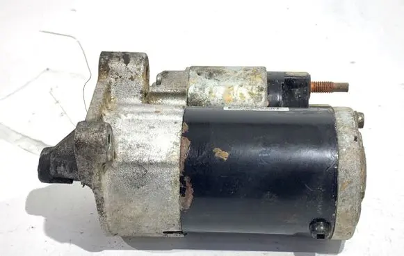 Dacia Sandero Starter motor 8200815083