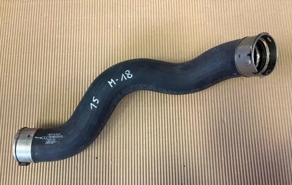 Mercedes-Benz CLA C117 X117 W117 Intercooler hose/pipe A2465281182