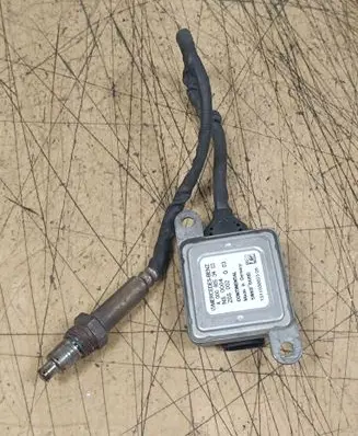 Mercedes-Benz S W222 Lambda probe sensor A0009053403