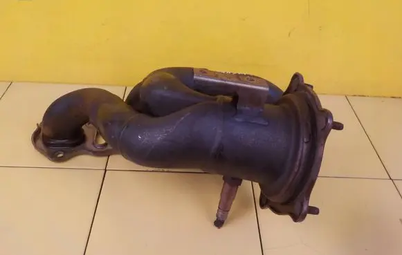 Porsche Cayenne (9PA) Exhaust manifold LEWY M48