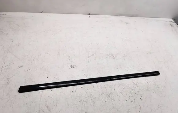 Audi A4 S4 B6 8E 8H Front door trim (molding) 8e0853953