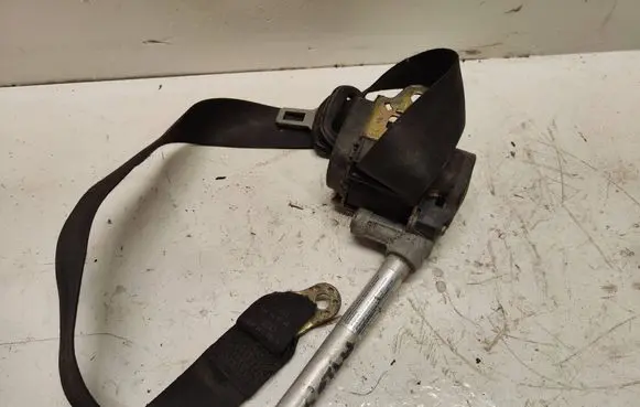 Audi A4 S4 B5 8D Front seatbelt 566049500 8D0857705A