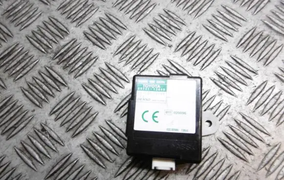 Toyota Corolla Verso E121 Sliding door control unit/module 89741-13040