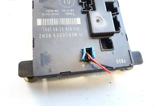 Mercedes-Benz E W211 Door control unit/module 2118703285 00406079