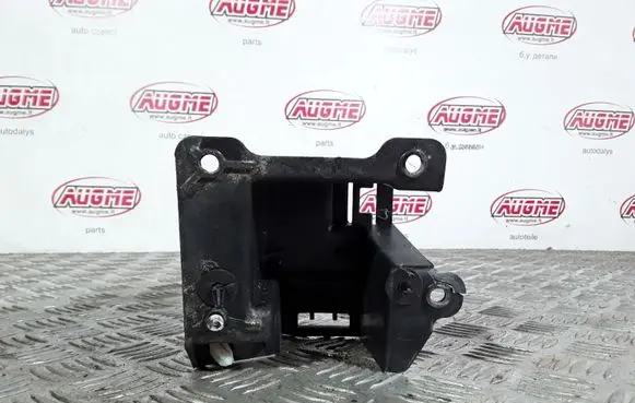 Ford B-MAX Rear bumper mounting bracket AV1117A881AB